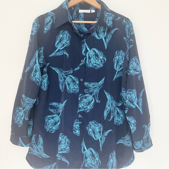 Susan Graver Blouse Mature Womens Blue Floral Button Front Long Sleeve Top Sz 8 - Picture 2 of 8